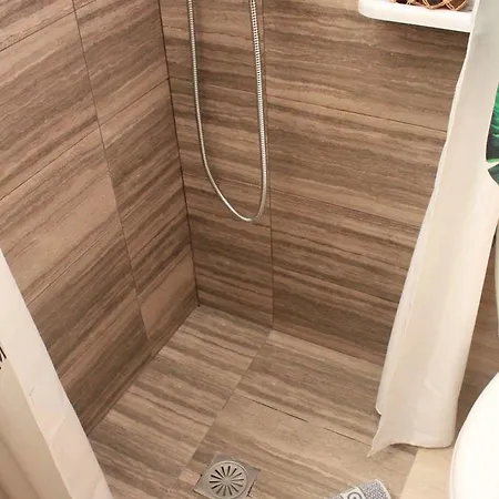 Kotroni Apartment Skiathos Town