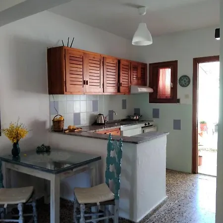 Kotroni * Skiathos Town